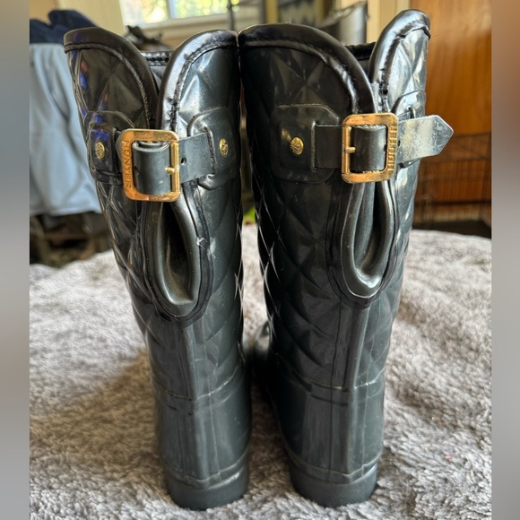 HUNTER Women’s Adjustable Quilted Refined Slim Fit Short Rain Boots - Picture 5 of 11